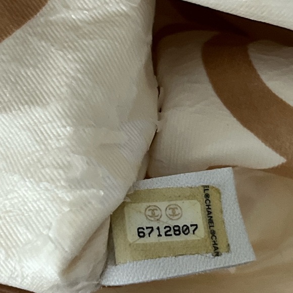 CHANEL STRAW WOVEN LARGE CARRY ALL BEACH TOTE RESIN CHAIN HANDLES AND CC LINING - Picture 3 of 4